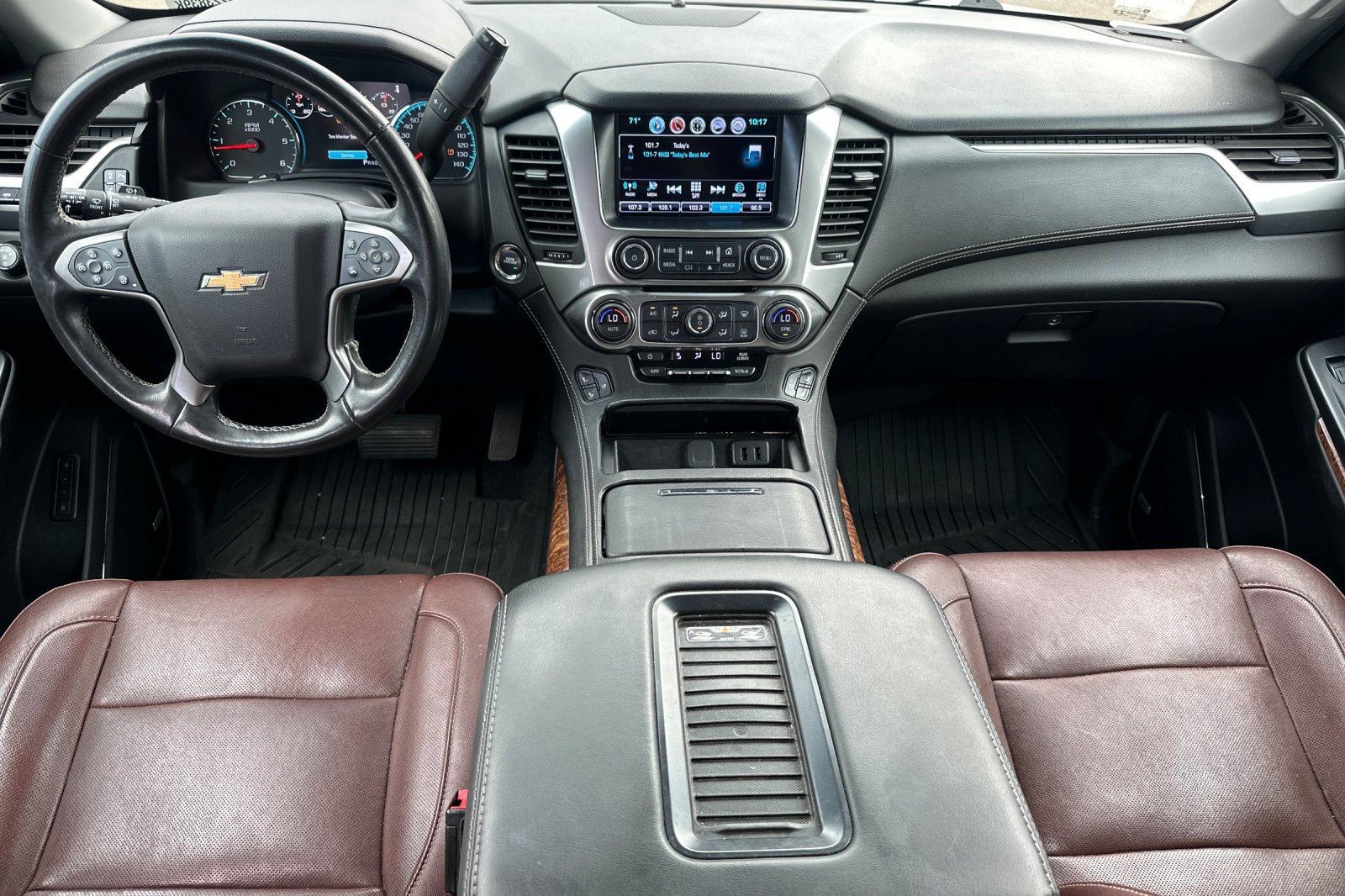 Used 2019 Chevrolet Suburban Premier w/ Premier Plus Edition AWD/4WD image 15