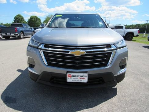 Certified 2023 Chevrolet Traverse LT w/ LT Premium Package AWD/4WD image 5