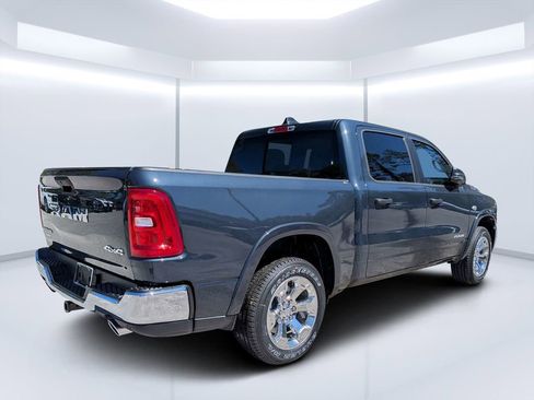 New 2026 RAM 1500 4x4 Crew Cab image 3