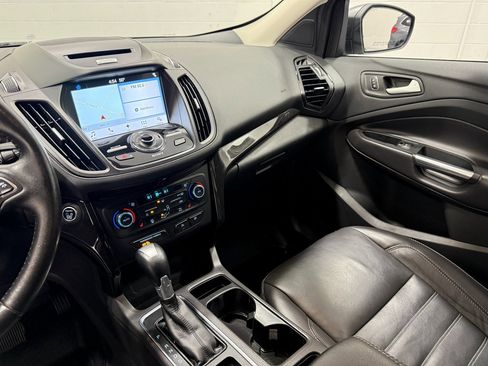 Used 2017 Ford Escape Titanium image 12