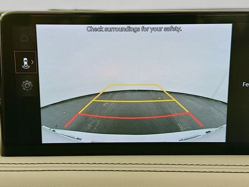 Used 2025 Genesis G70 2.5T image 23