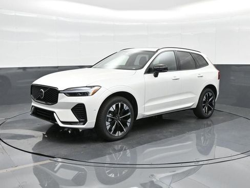 New 2026 Volvo XC60 B5 Plus w/ Protection Package Premier image 3