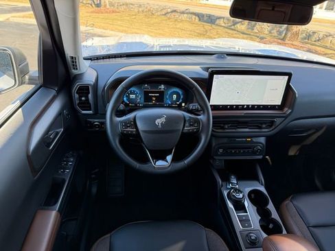 Used 2025 Ford Bronco Sport Outer Banks w/ Outer Banks Tech Package+ image 6