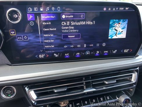 New 2026 Chevrolet Traverse LT w/ Enhanced Driving Package image 17