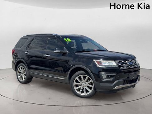 Used 2016 Ford Explorer Limited w/ Equipment Group 301A AWD/4WD image 2