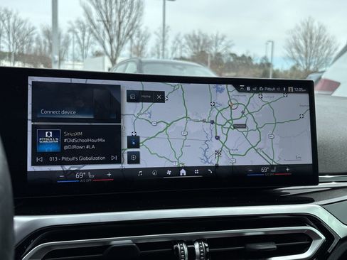 Used 2024 BMW i4 eDrive35 w/ Premium Package image 25