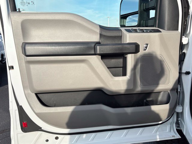 Used 2021 Ford F250 XL w/ STX Appearance Package AWD/4WD image 14