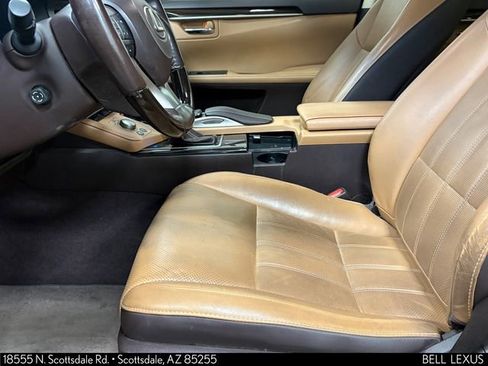Used 2017 Lexus ES 300h FWD image 12