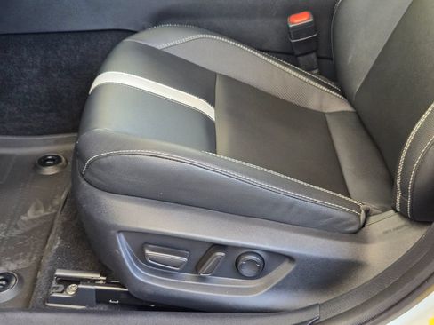 Used 2025 Toyota Camry SE FWD image 13