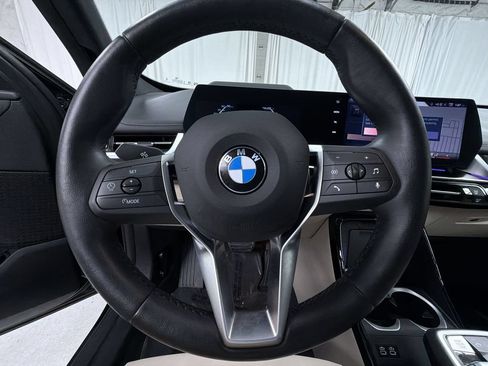 Used 2025 BMW X1 xDrive28i w/ Technology Package AWD/4WD image 15