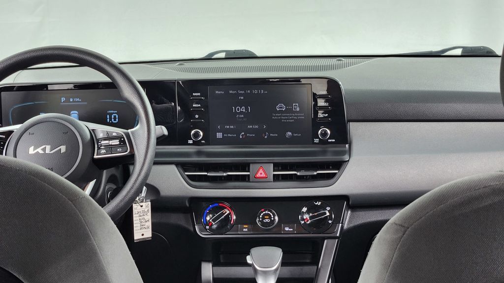 Used 2024 Kia Seltos LX AWD/4WD image 16