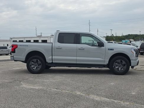 Used 2024 Ford F150 Lightning Flash AWD/4WD image 6