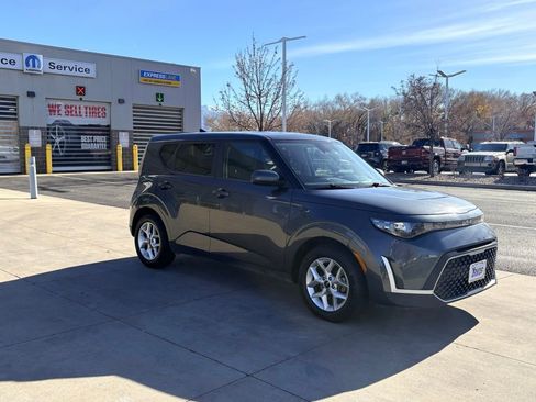 Used 2023 Kia Soul LX w/ Option Group 015 image 5