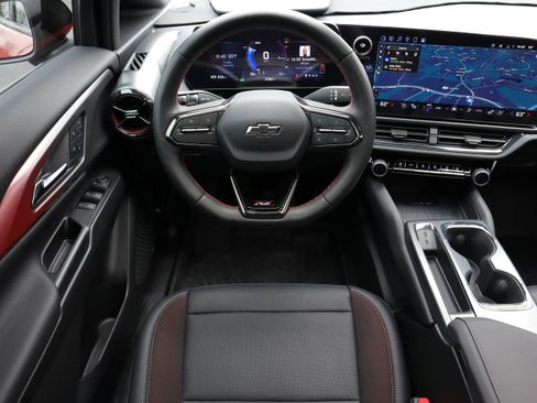 Used 2025 Chevrolet Equinox EV RS w/ Convenience Package II image 27