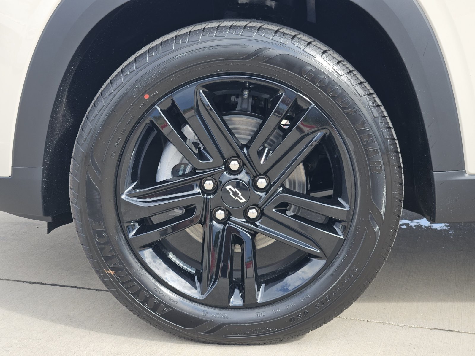 New 2026 Chevrolet Trax ACTIV w/ Driver Confidence Package FWD image 12