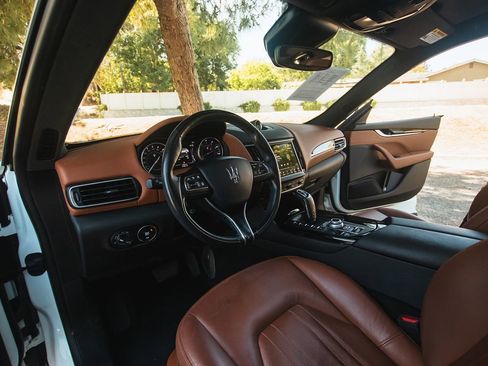 Used 2022 Maserati Levante GT image 20