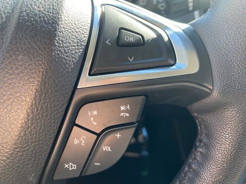 Used 2024 Ford Edge SEL w/ Convenience Package image 12