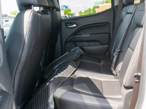 Used 2022 GMC Canyon AT4 AWD/4WD image 10