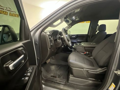 Used 2021 Chevrolet Silverado 1500 Custom Trail Boss AWD/4WD image 13