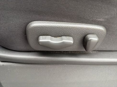 Used 2006 Nissan Titan SE image 17