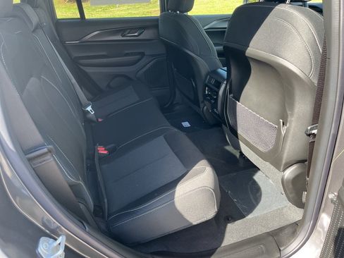 New 2025 Jeep Grand Cherokee Laredo X image 13