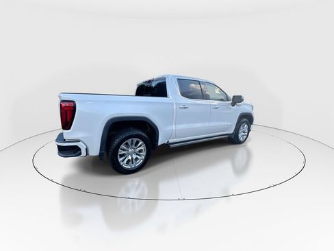 Used 2023 GMC Sierra 1500 Denali w/ Technology Package AWD/4WD image 8