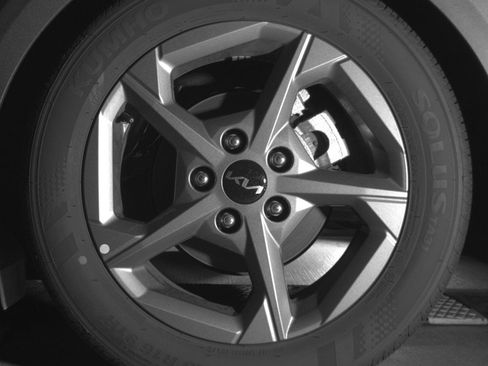 Used 2025 Kia K4 FWD image 14