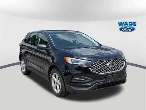 Used 2024 Ford Edge SE image 3