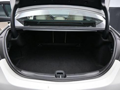 Used 2025 Mercedes-Benz C 300 Sedan image 27