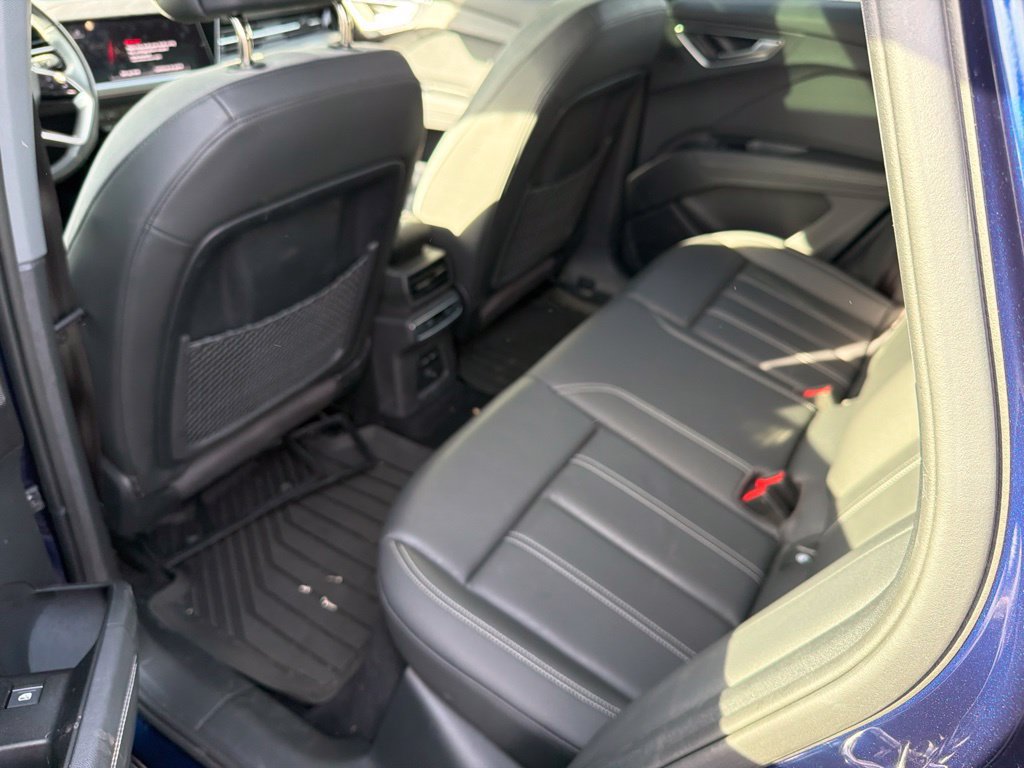 Used 2023 Audi Q4 e-tron Premium Plus w/ Premium Plus AWD/4WD image 6