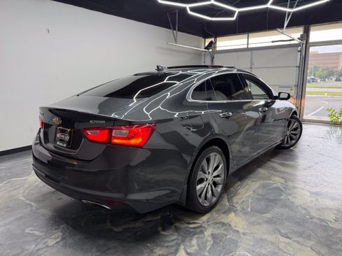 Used 2017 Chevrolet Malibu Premier w/ Premier Sun and Wheel Package FWD image 2
