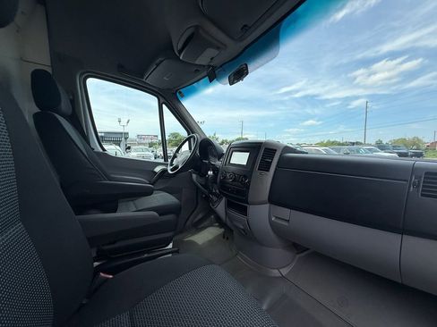 Used 2012 Mercedes-Benz Sprinter 3500 image 23