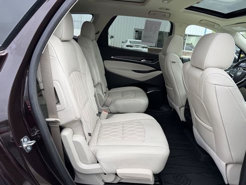 Used 2023 Buick Enclave Avenir w/ Avenir Technology Package AWD/4WD image 24