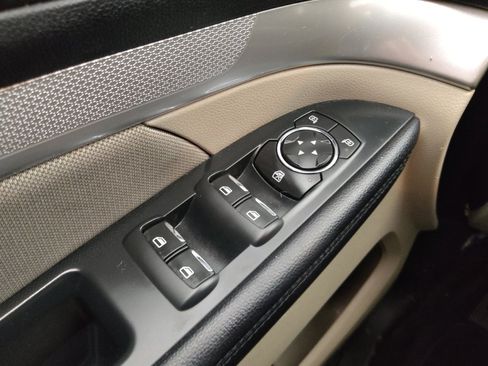 Used 2019 Ford Explorer w/ Class III Trailer Tow Package image 27