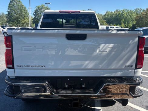 New 2026 Chevrolet Silverado 2500 LTZ w/ LTZ Premium Package AWD/4WD image 14