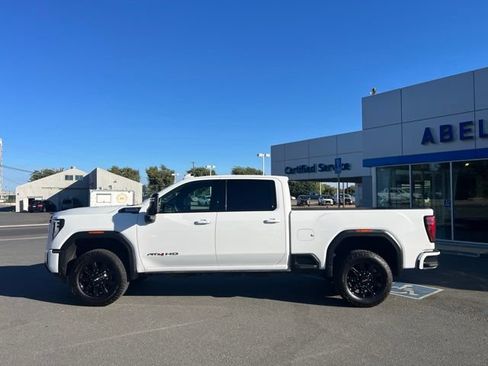 Used 2025 GMC Sierra 2500 AT4 AWD/4WD image 15