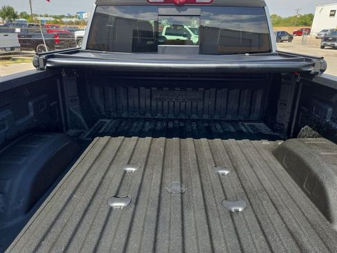 Used 2025 GMC Sierra 2500 Denali Ultimate AWD/4WD image 6