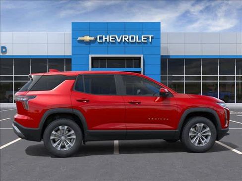 New 2026 Chevrolet Equinox LT FWD image 5