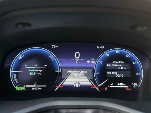 Used 2025 Toyota Camry XSE FWD image 8