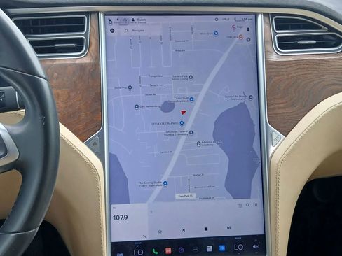 Used 2017 Tesla Model S 75 image 26