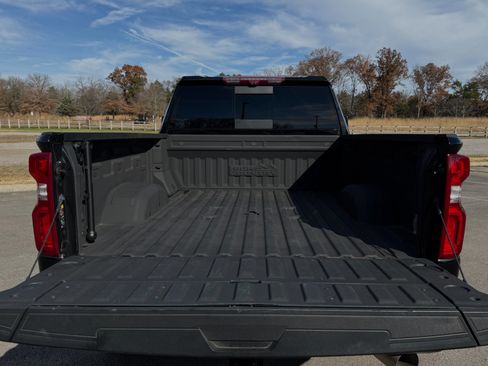 Used 2023 Chevrolet Silverado 2500 High Country w/ Z71 Off-Road Package AWD/4WD image 28