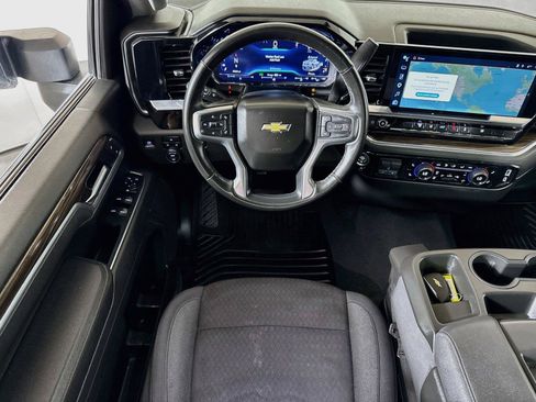 Used 2025 Chevrolet Silverado 2500 LT w/ Convenience Package AWD/4WD image 21