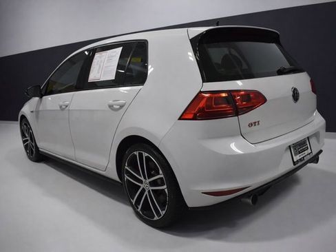 Used 2017 Volkswagen GTI Sport image 3