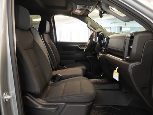 New 2026 Chevrolet Silverado 3500 LT image 32