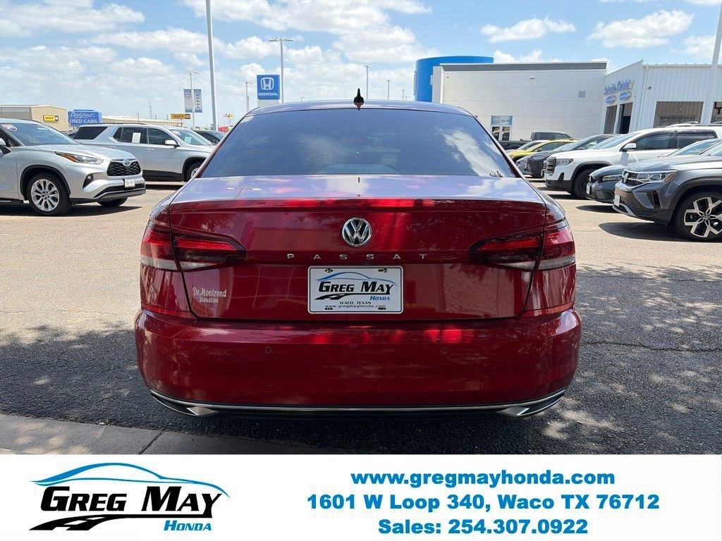 Used 2022 Volkswagen Passat 2.0T FWD image 7