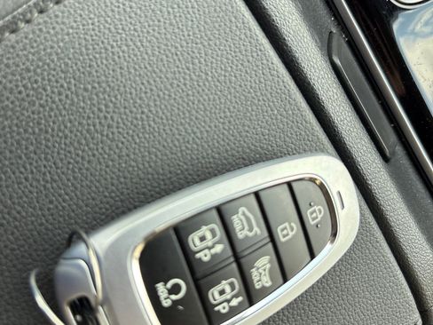 Used 2024 Hyundai Tucson Limited image 19