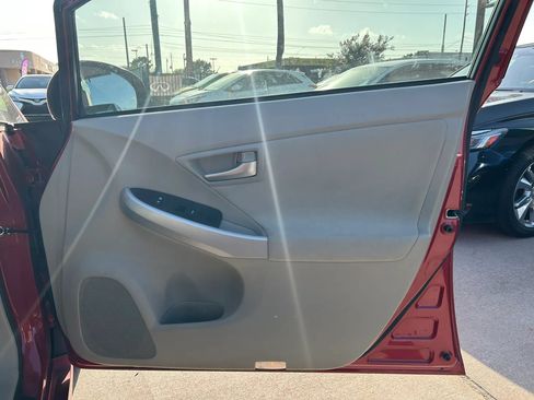 Used 2012 Toyota Prius Three w/ Solar Roof Pkg FWD image 16