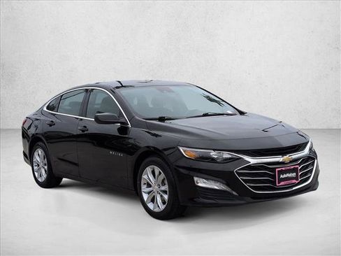 Used 2023 Chevrolet Malibu LT image 3