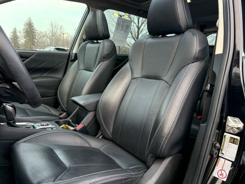 Used 2020 Subaru Forester Touring image 11