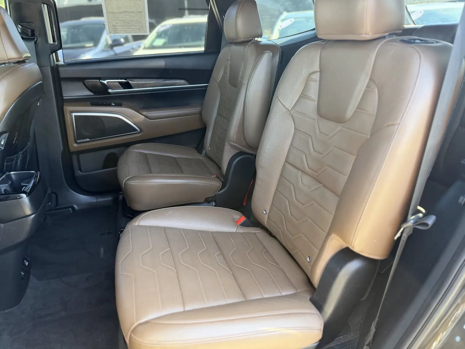 Used 2022 Kia Telluride SX w/ SX Prestige Package AWD/4WD image 16